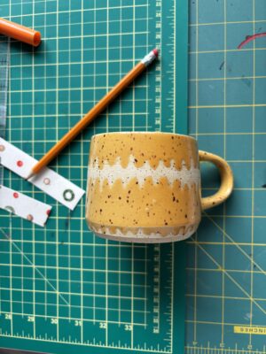 Ochre squiggles mug